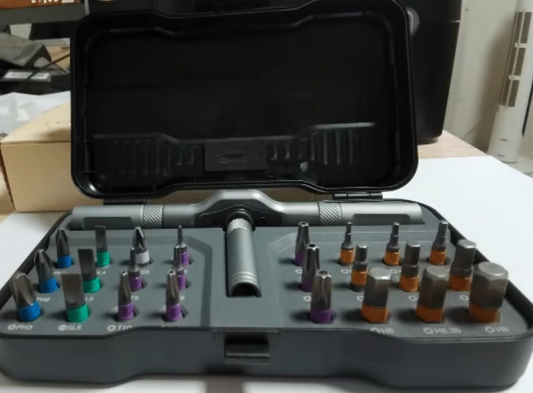 🔥2025 HOT SALE🔥24-in-1 Multi-Purpose Ratchet Screwdriver Set