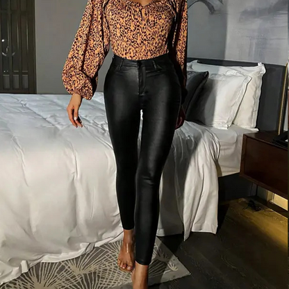 🔥 LAST DAY PROMOTION - 49%OFF 🔥 Chic Women's Pants: Slim Fit & Versatile Style