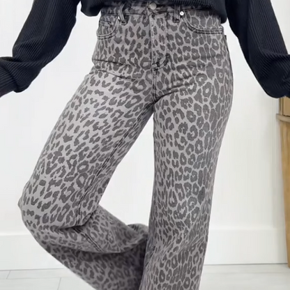 🎁 Hot Sale 49% OFF 🔥Women's Casual Leopard Print Jeans